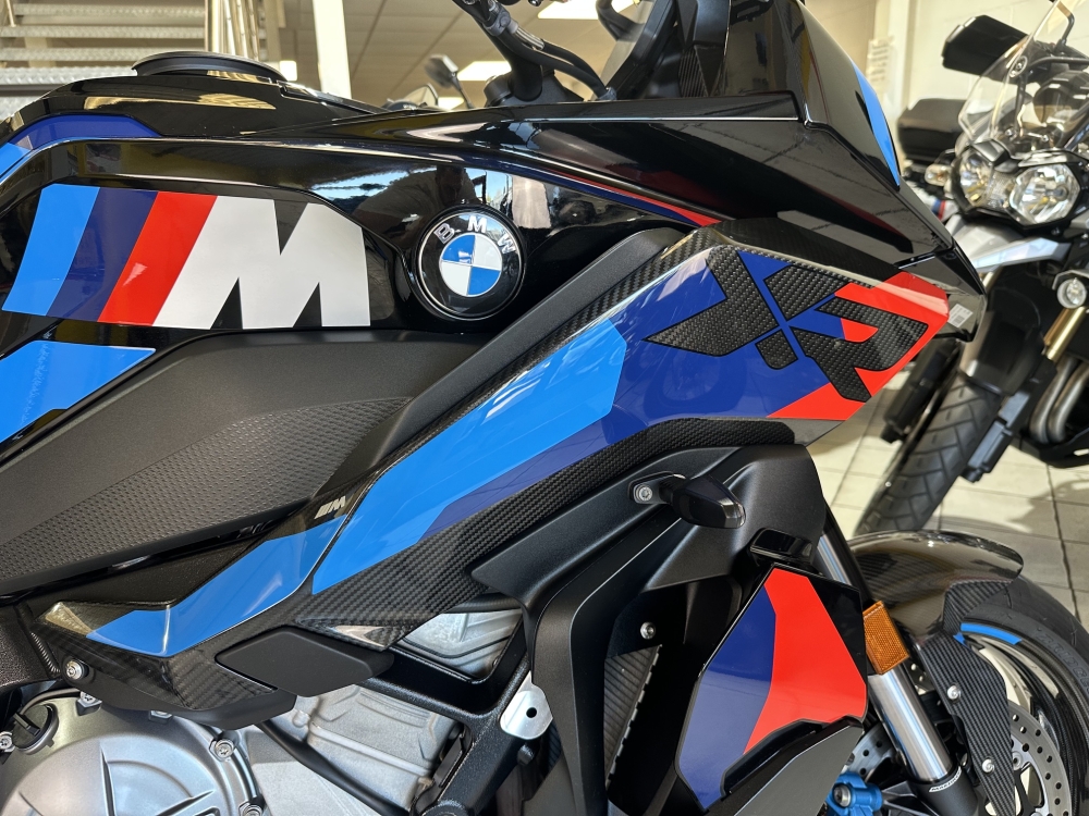 BMW M1000 RX