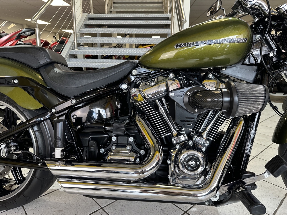 Harley-Davidson Breakout