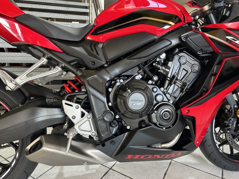 Honda CBR650R