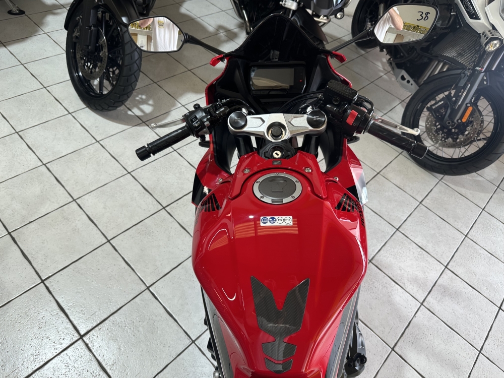 Honda CBR650R