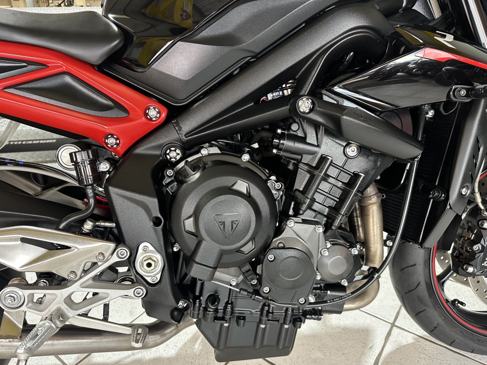 Triumph Street triple 765 R Low