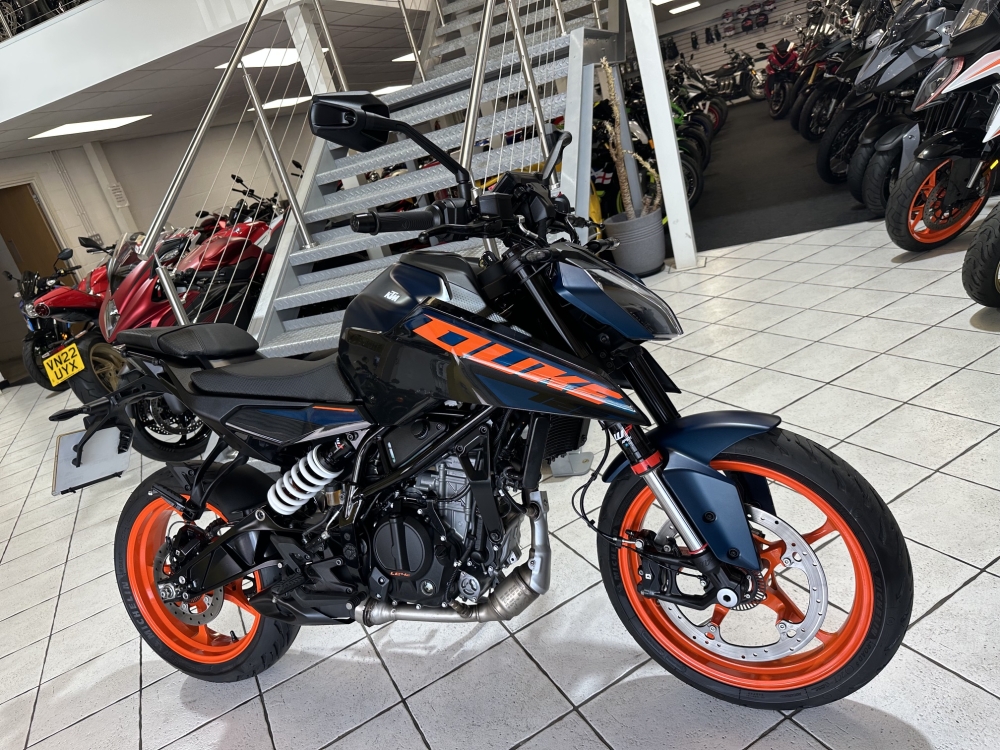 KTM DUKE 125