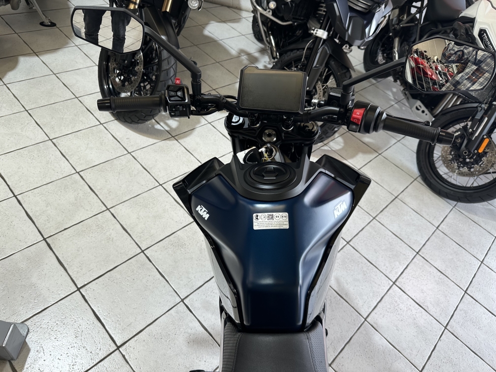 KTM DUKE 125