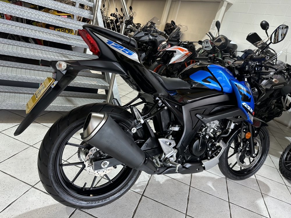 Suzuki GSX-S125