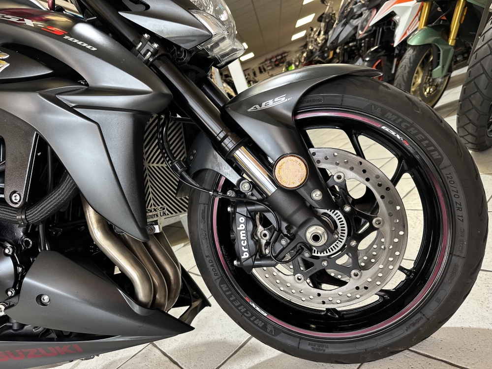 Suzuki GSX-S1000