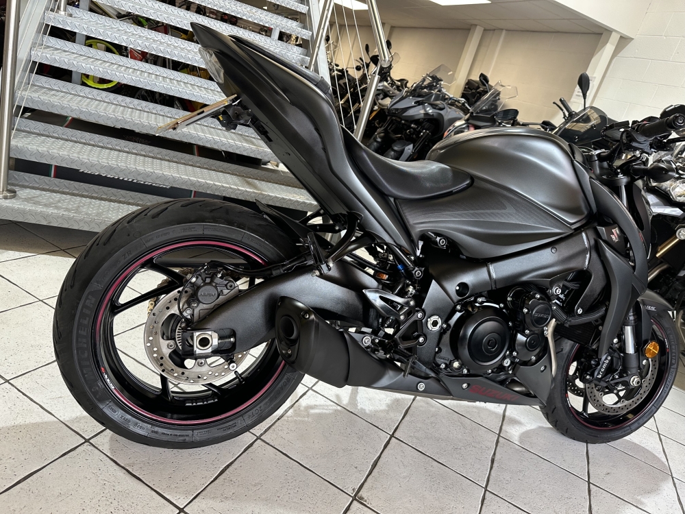 Suzuki GSX-S1000