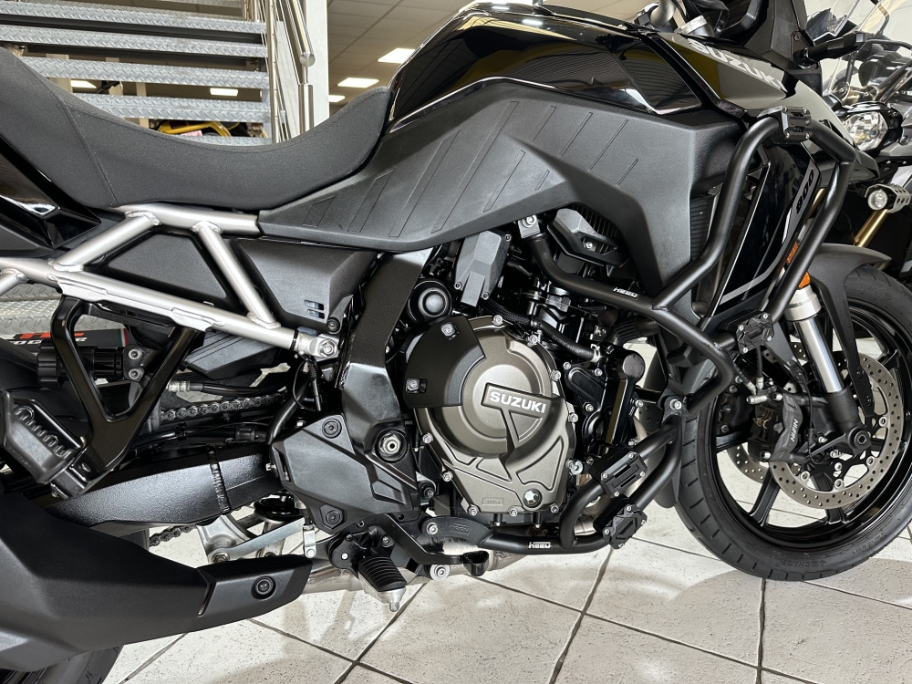 Suzuki V-Strom DL800