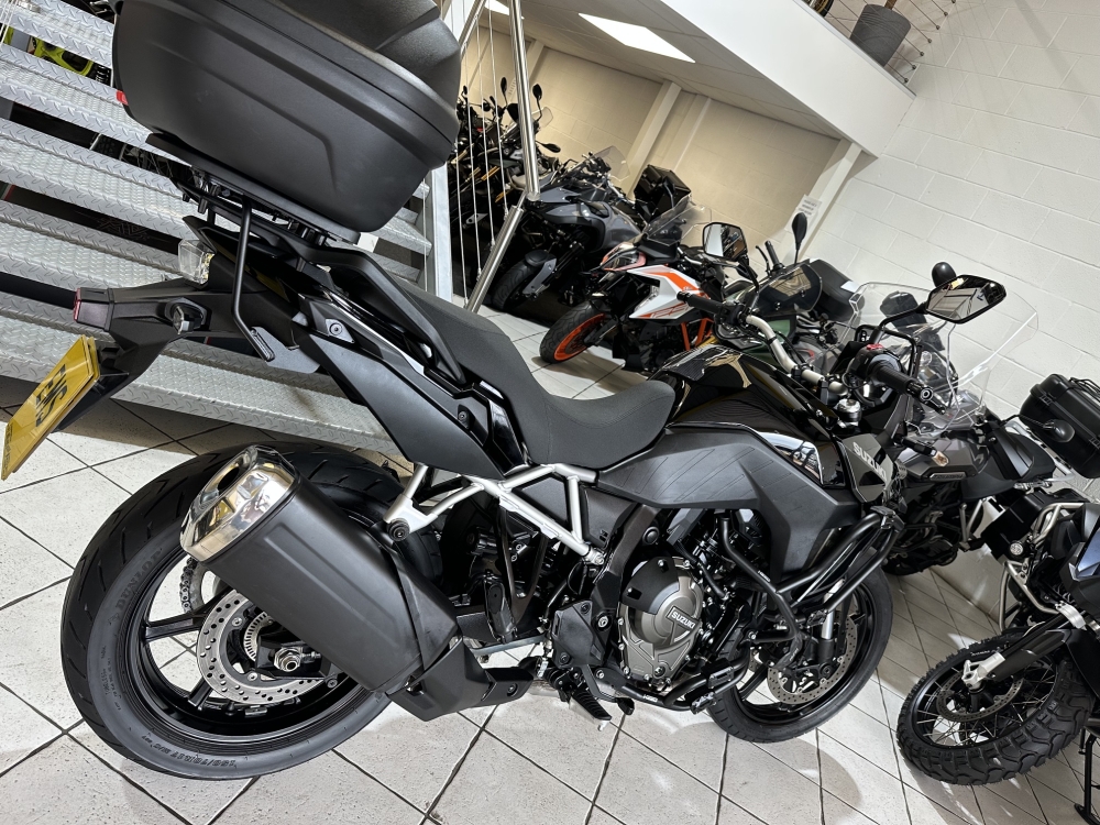 Suzuki V-Strom DL800