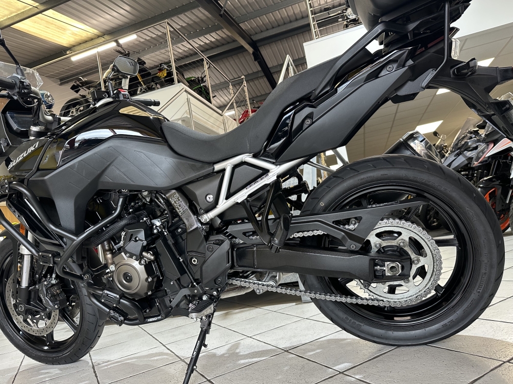 Suzuki V-Strom DL800