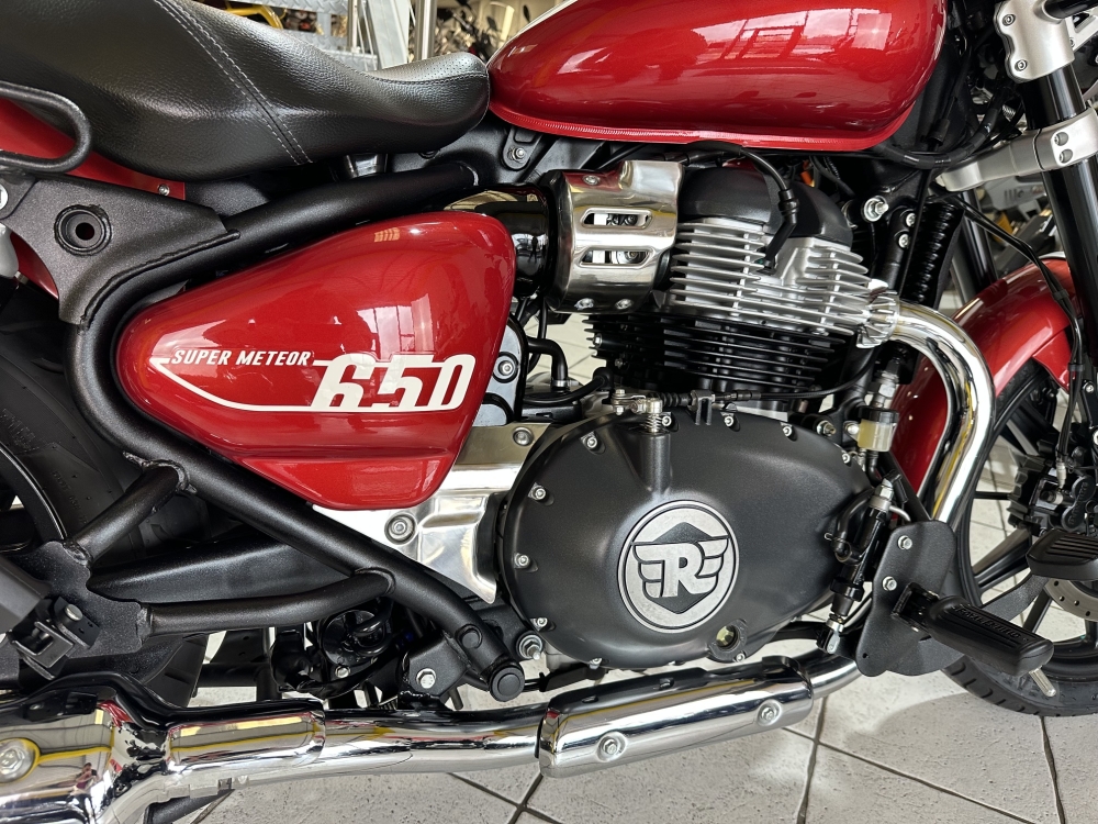Royal Enfield Super meteor 650