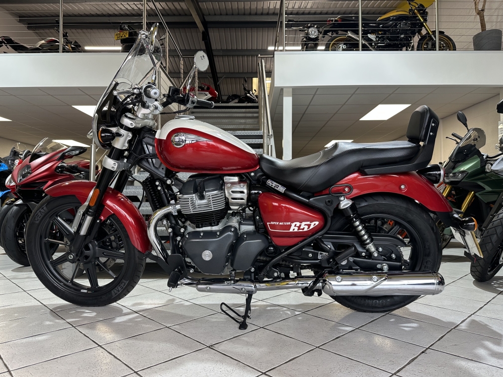 Royal Enfield Super meteor 650