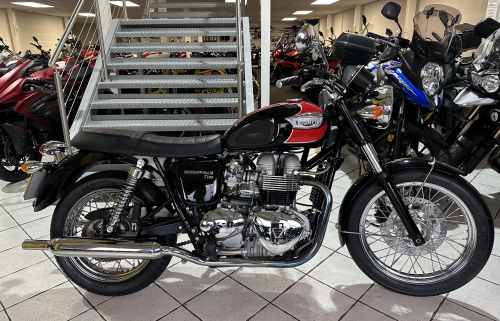 Triumph Bonneville T100