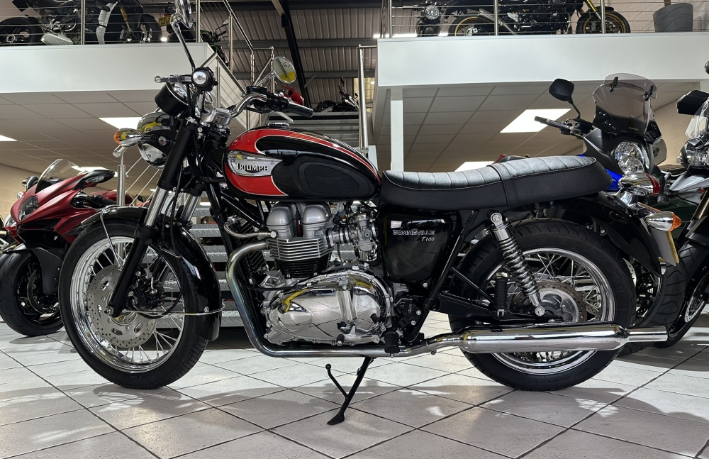 Triumph Bonneville T100