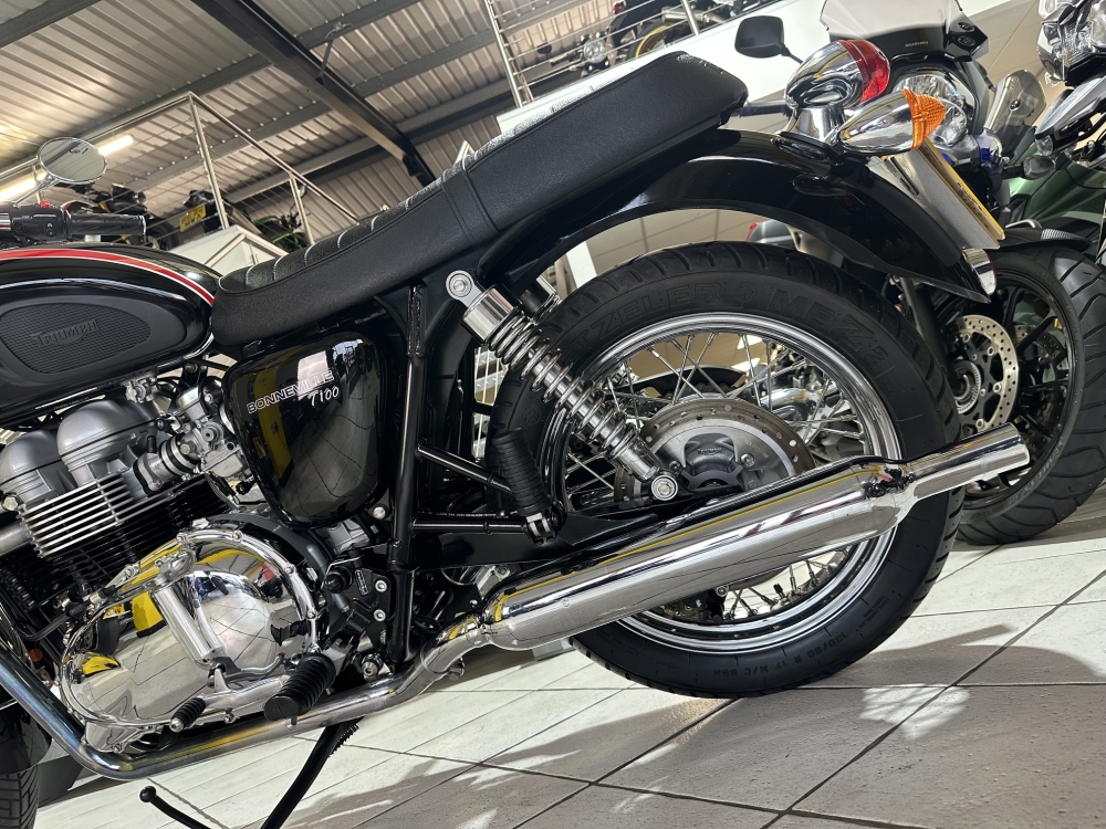 Triumph Bonneville T100