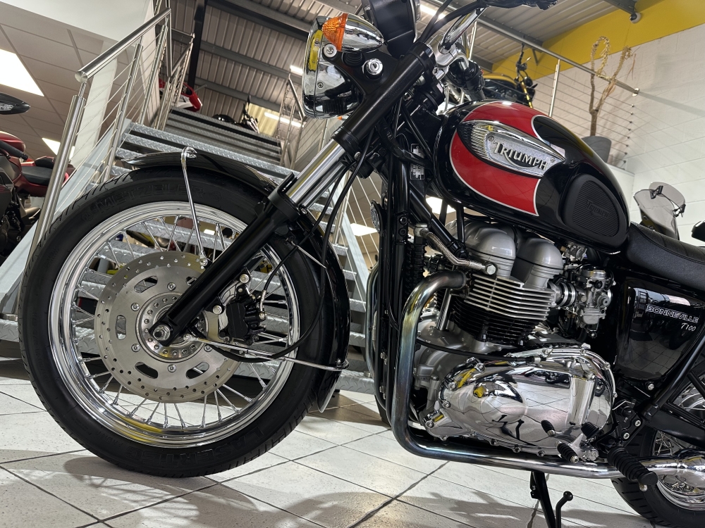 Triumph Bonneville T100